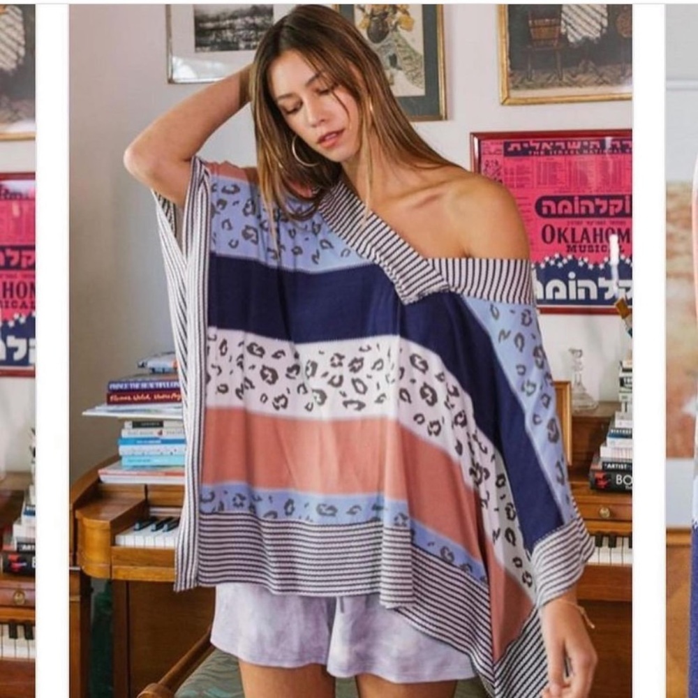 Oddi Boutique top poncho...only available in Navy